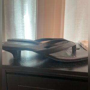 Black Square-Toe Kitten Heel Sandals - 9.5